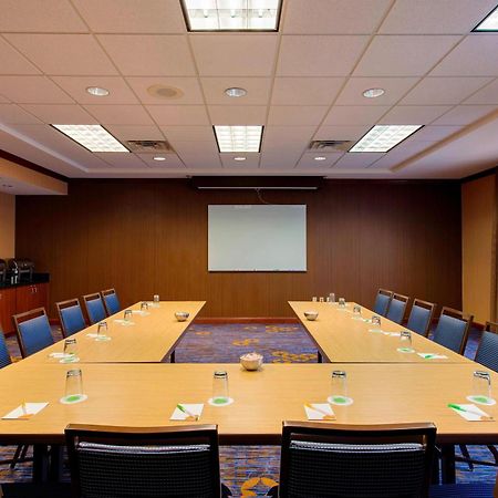 Courtyard By Marriott Chicago Schaumburg/Woodfield Mall Zewnętrze zdjęcie
